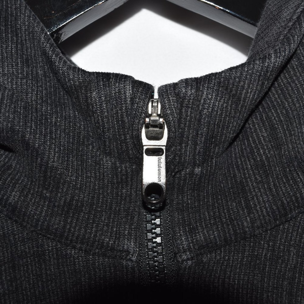lululemon  jacket - Picture 2 of 6